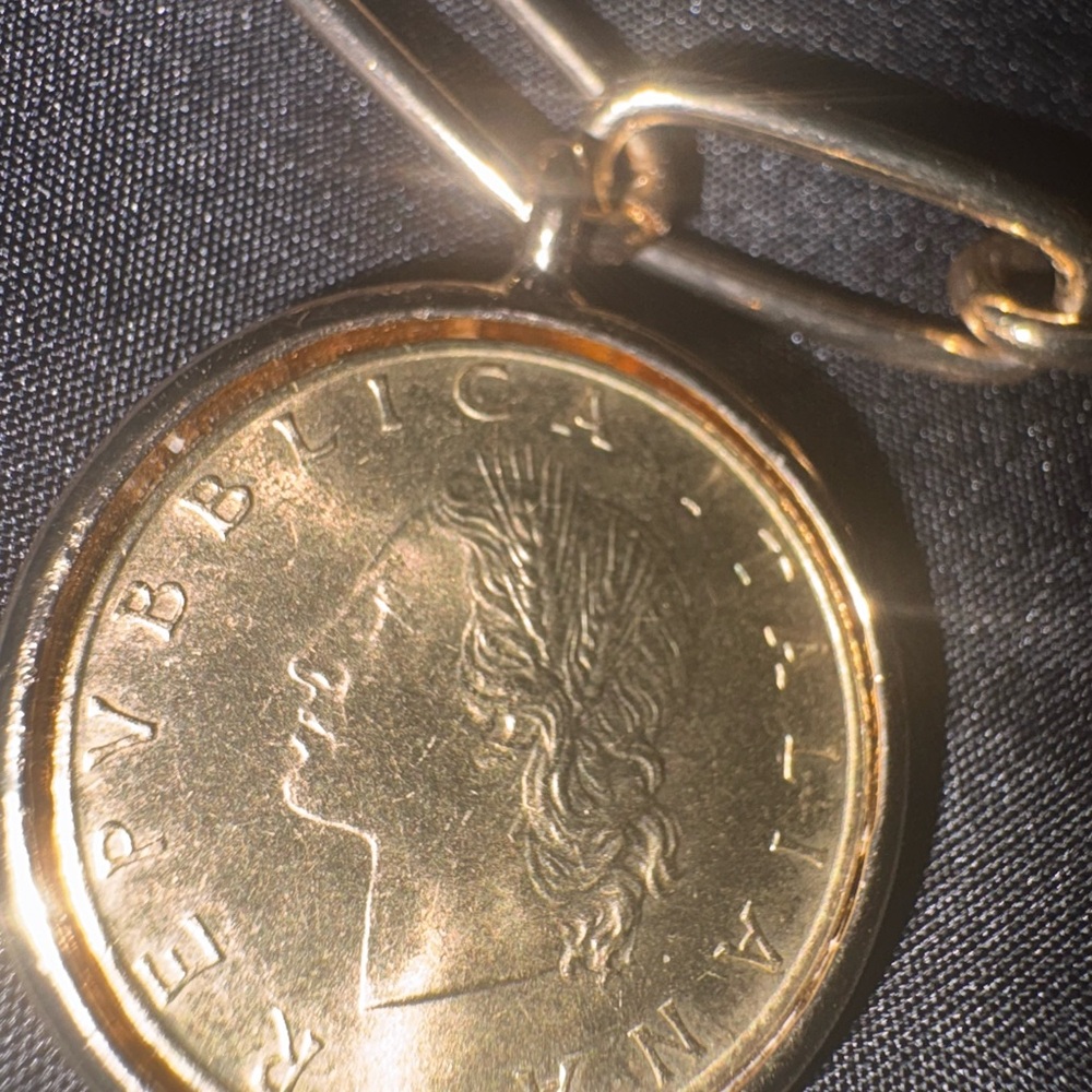 Gold Plated Link Bracelet With Coin Charm 7in With 3in Extender - Picture 3 of 8